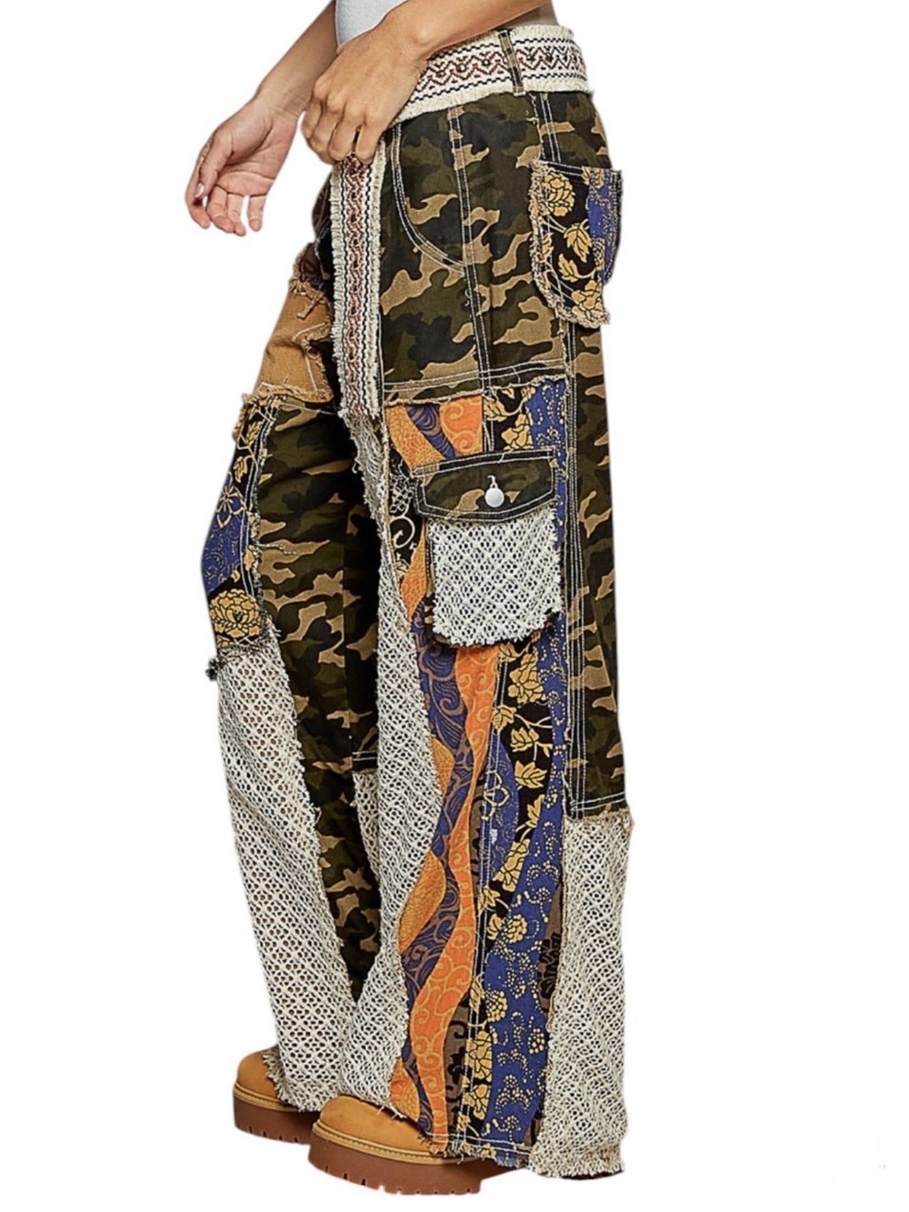POL | Hunting Wives Camo Pants | NWOT | Medium - Picture 4 of 4